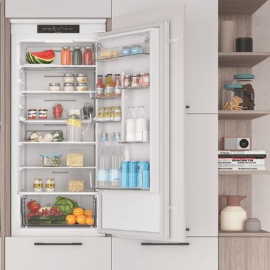 Встраиваемый холодильник indesit INC20T321EU INC20T321EU фото