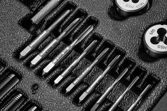 Neo Tools 84-246 Набор плашек и метчиков, 31 ед. (84-246) 84-246 фото